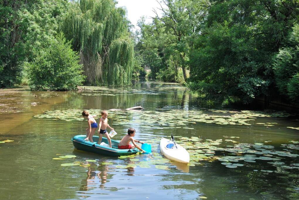 Magnifique Moulin Proche Chablis, Jacuzzi Et Riviere Villa Annay-sur-Serein Bagian luar foto